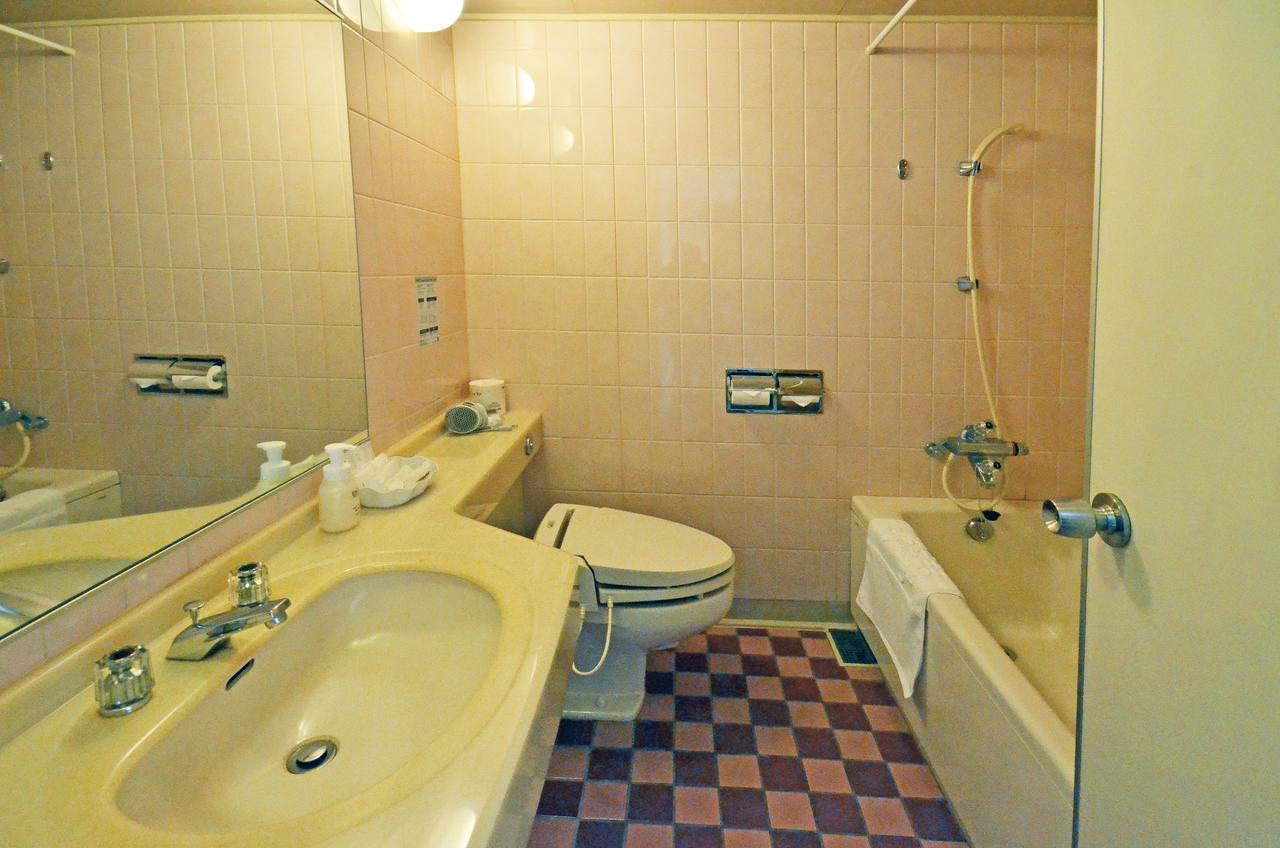 Takeo Century Hotel מראה חיצוני תמונה